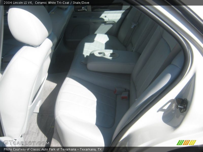 Ceramic White Tri-Coat / Shale/Dove 2004 Lincoln LS V6