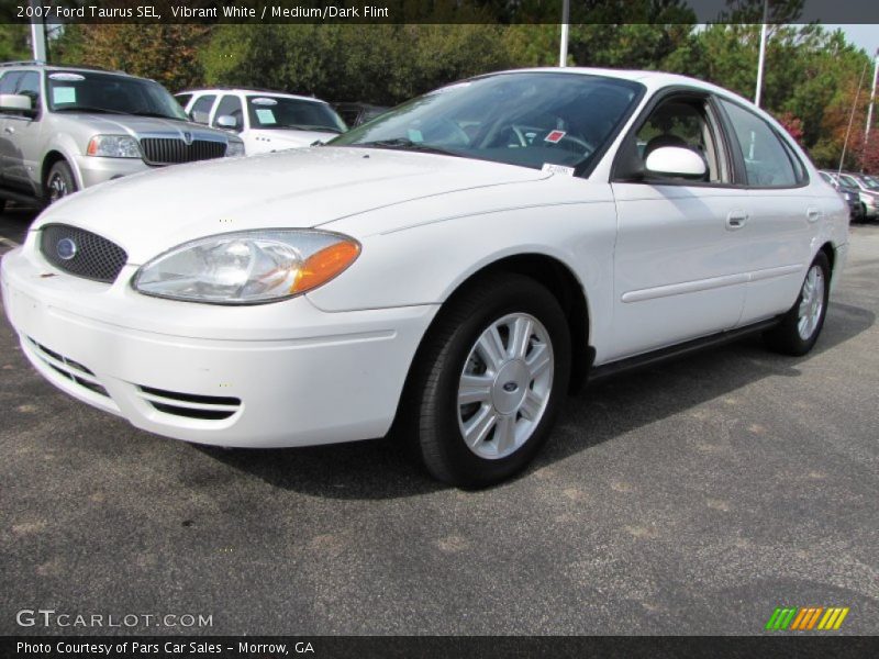 Vibrant White / Medium/Dark Flint 2007 Ford Taurus SEL