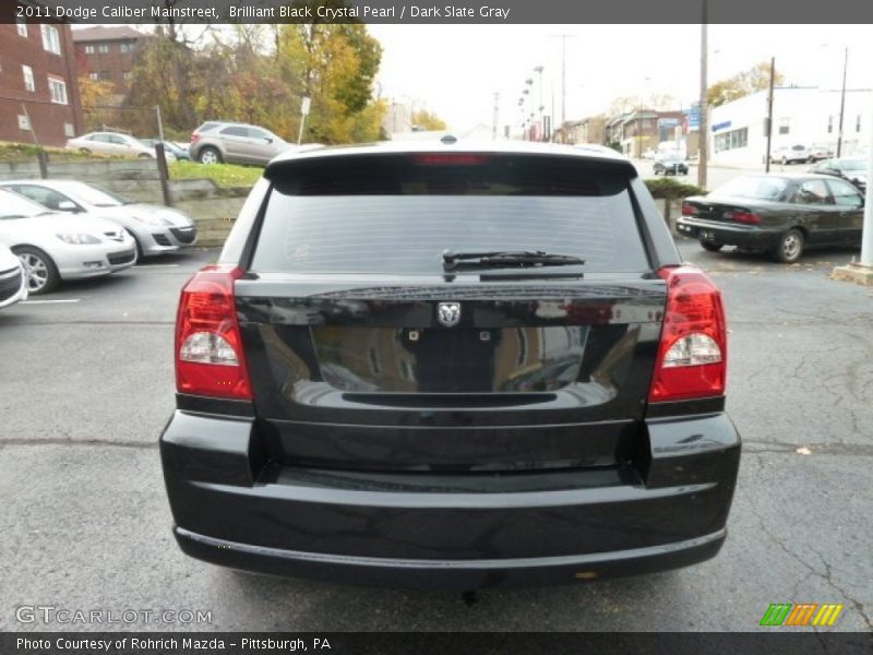 Brilliant Black Crystal Pearl / Dark Slate Gray 2011 Dodge Caliber Mainstreet