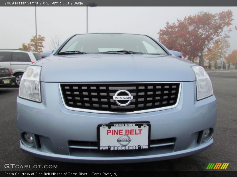 Arctic Blue / Beige 2009 Nissan Sentra 2.0 S