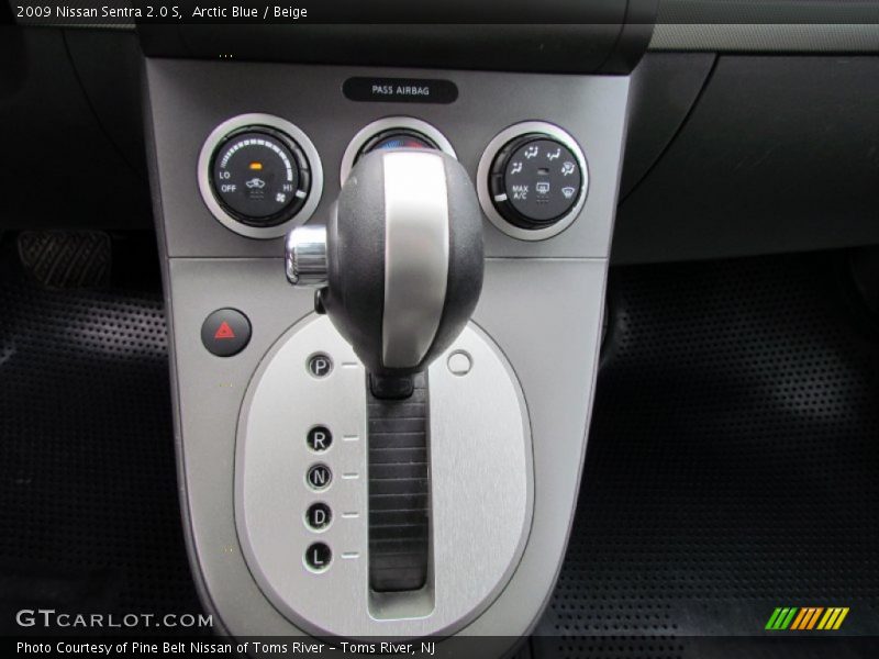 Arctic Blue / Beige 2009 Nissan Sentra 2.0 S