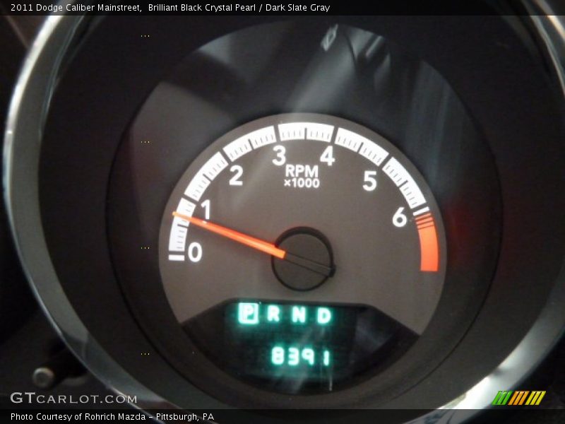 Brilliant Black Crystal Pearl / Dark Slate Gray 2011 Dodge Caliber Mainstreet