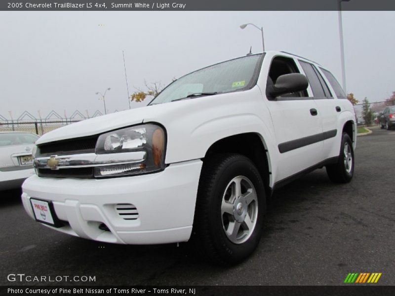 Summit White / Light Gray 2005 Chevrolet TrailBlazer LS 4x4