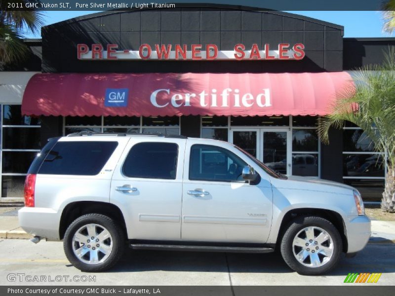 Pure Silver Metallic / Light Titanium 2011 GMC Yukon SLT