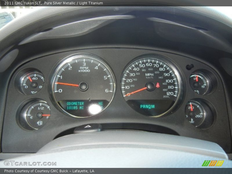 Pure Silver Metallic / Light Titanium 2011 GMC Yukon SLT