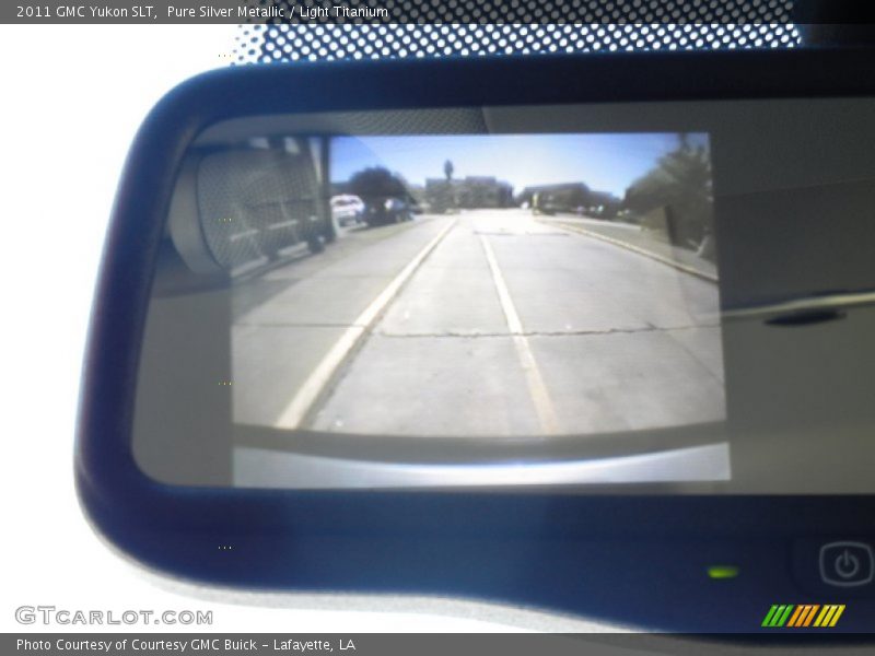 Pure Silver Metallic / Light Titanium 2011 GMC Yukon SLT