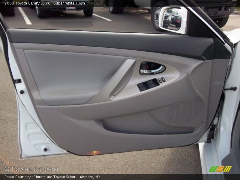 Super White / Ash 2008 Toyota Camry LE V6