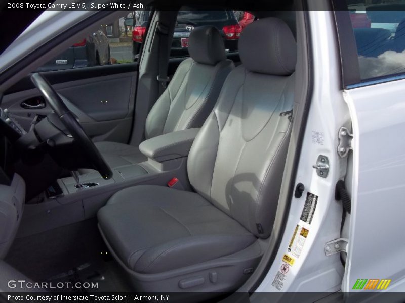 Super White / Ash 2008 Toyota Camry LE V6