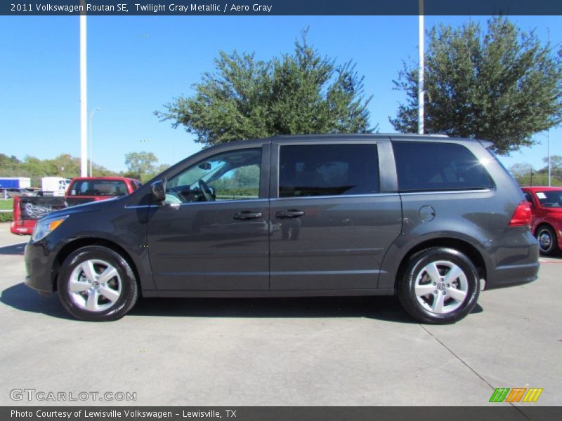 Twilight Gray Metallic / Aero Gray 2011 Volkswagen Routan SE