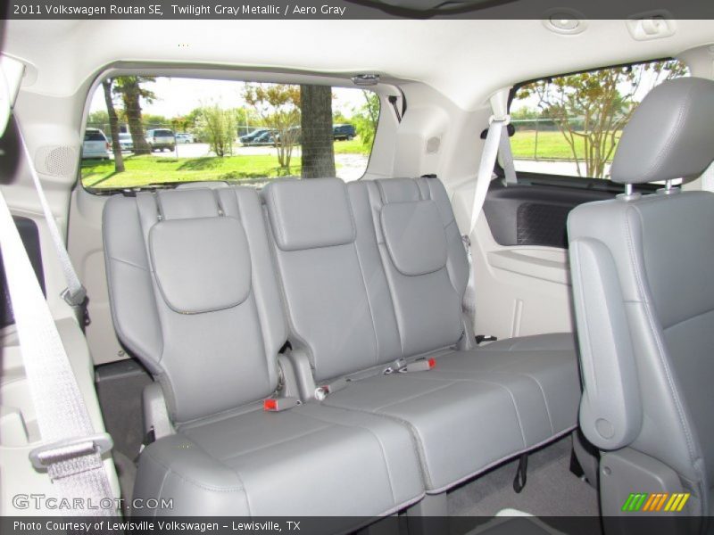 Twilight Gray Metallic / Aero Gray 2011 Volkswagen Routan SE