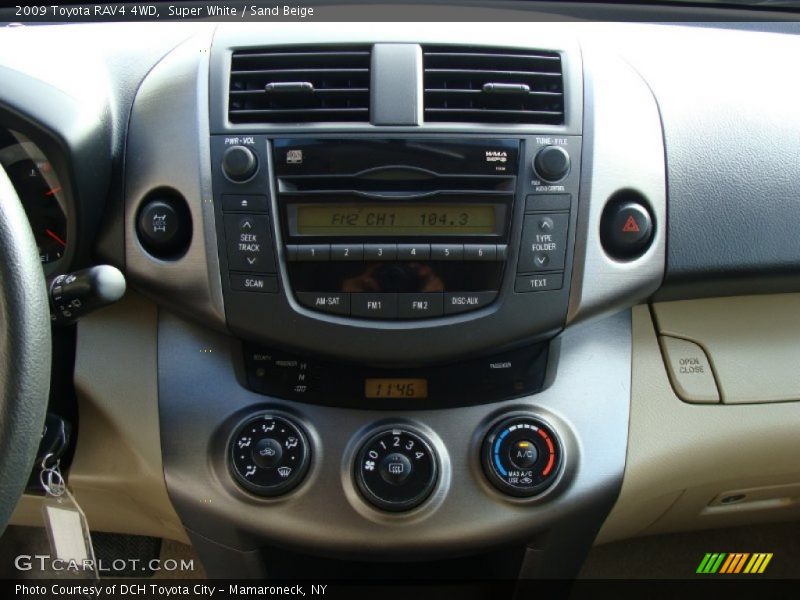 Super White / Sand Beige 2009 Toyota RAV4 4WD