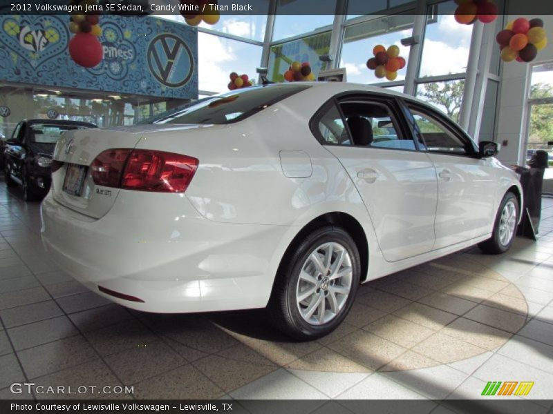 Candy White / Titan Black 2012 Volkswagen Jetta SE Sedan