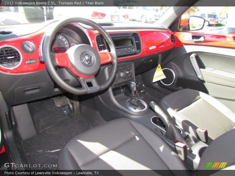  2012 Beetle 2.5L Titan Black Interior