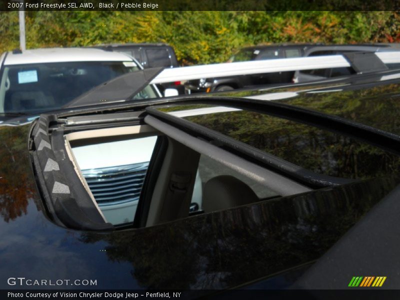 Black / Pebble Beige 2007 Ford Freestyle SEL AWD