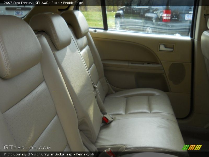 Black / Pebble Beige 2007 Ford Freestyle SEL AWD