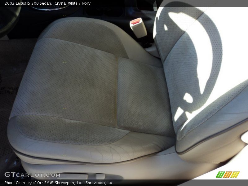 Crystal White / Ivory 2003 Lexus IS 300 Sedan