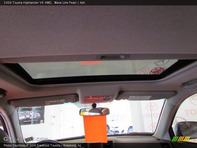 Wave Line Pearl / Ash 2009 Toyota Highlander V6 4WD