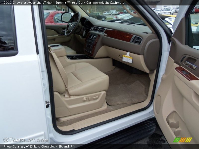 Summit White / Dark Cashmere/Light Cashmere 2011 Chevrolet Avalanche LT 4x4