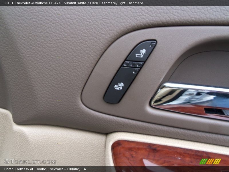 Summit White / Dark Cashmere/Light Cashmere 2011 Chevrolet Avalanche LT 4x4