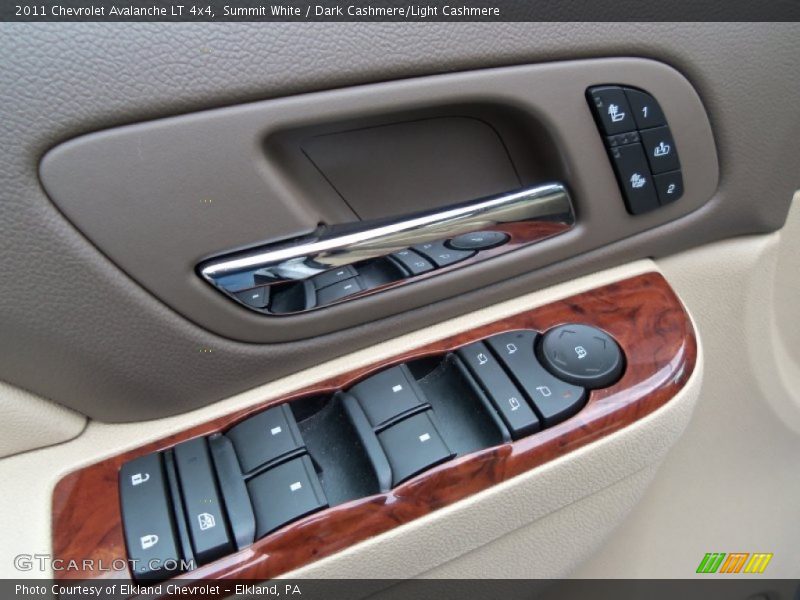 Summit White / Dark Cashmere/Light Cashmere 2011 Chevrolet Avalanche LT 4x4