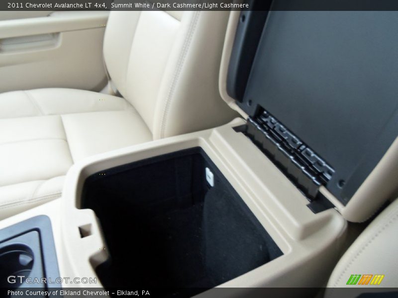 Summit White / Dark Cashmere/Light Cashmere 2011 Chevrolet Avalanche LT 4x4