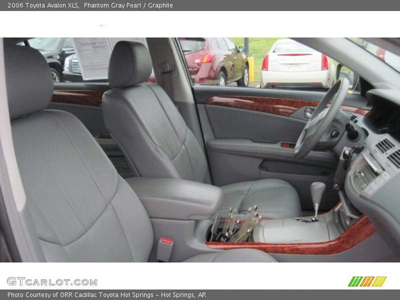 Phantom Gray Pearl / Graphite 2006 Toyota Avalon XLS