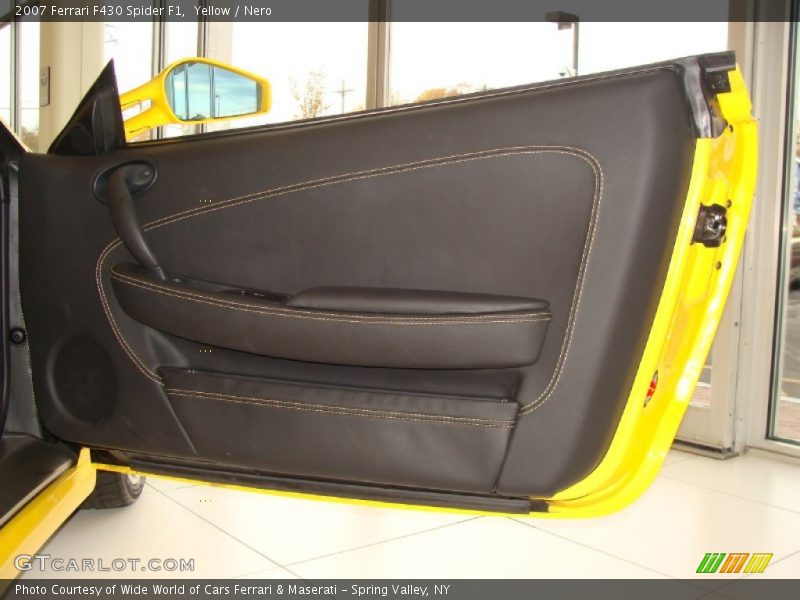 Yellow / Nero 2007 Ferrari F430 Spider F1