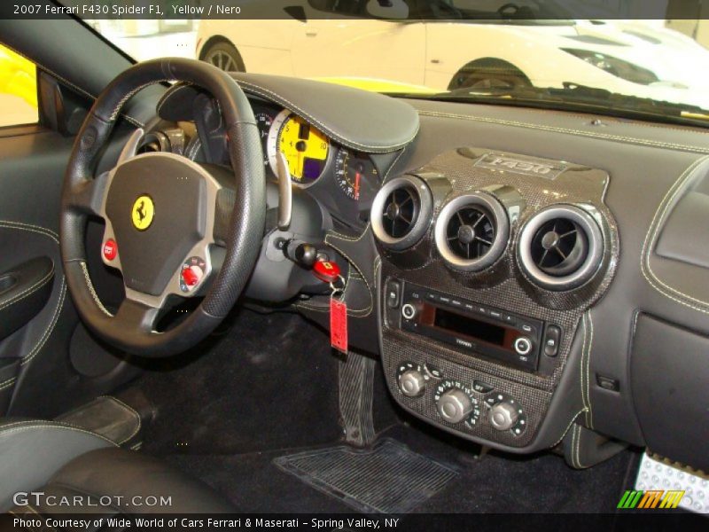 Yellow / Nero 2007 Ferrari F430 Spider F1