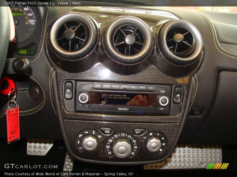 Yellow / Nero 2007 Ferrari F430 Spider F1