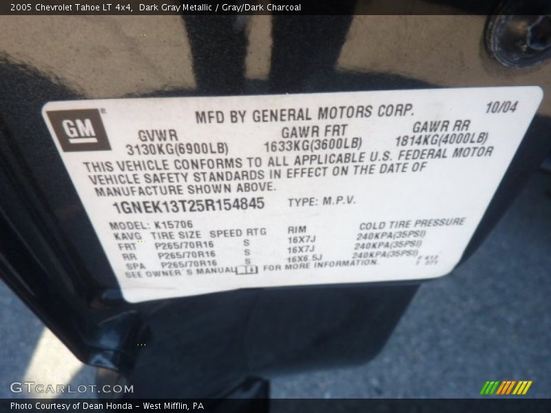 Dark Gray Metallic / Gray/Dark Charcoal 2005 Chevrolet Tahoe LT 4x4