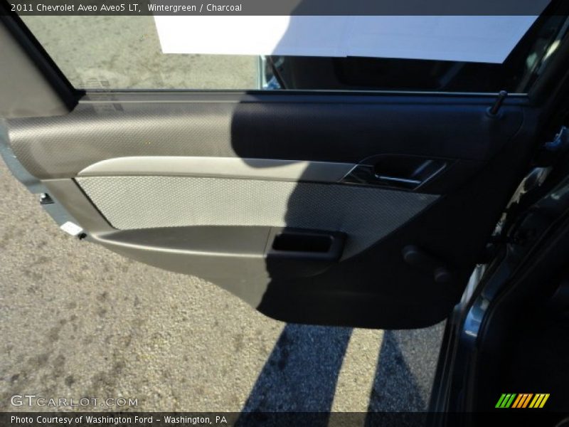 Wintergreen / Charcoal 2011 Chevrolet Aveo Aveo5 LT