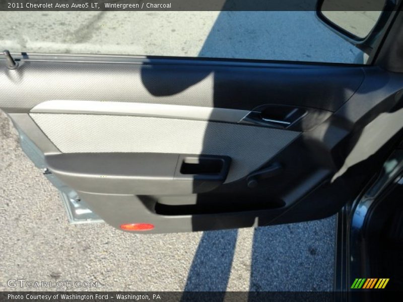 Wintergreen / Charcoal 2011 Chevrolet Aveo Aveo5 LT