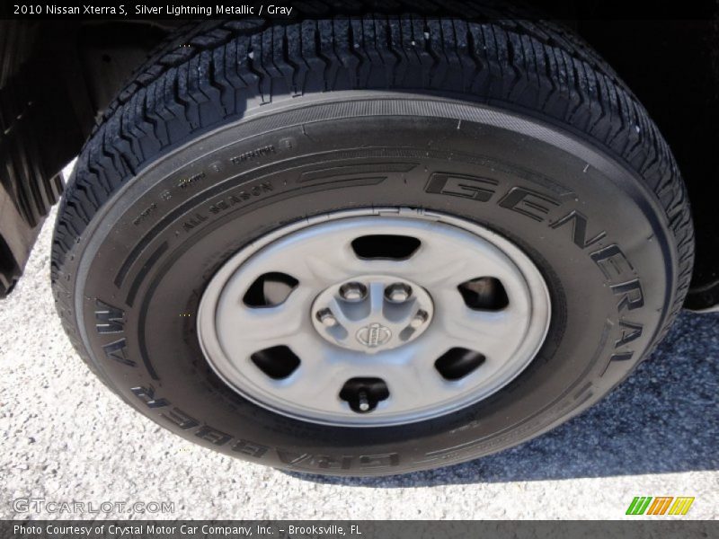 Silver Lightning Metallic / Gray 2010 Nissan Xterra S