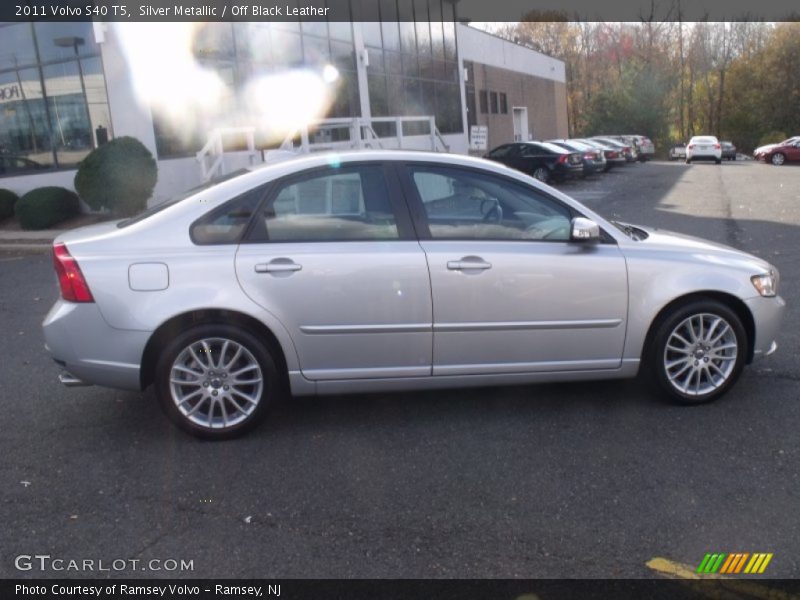 Silver Metallic / Off Black Leather 2011 Volvo S40 T5