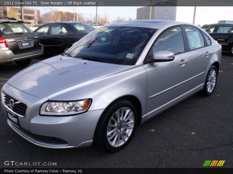 Silver Metallic / Off Black Leather 2011 Volvo S40 T5