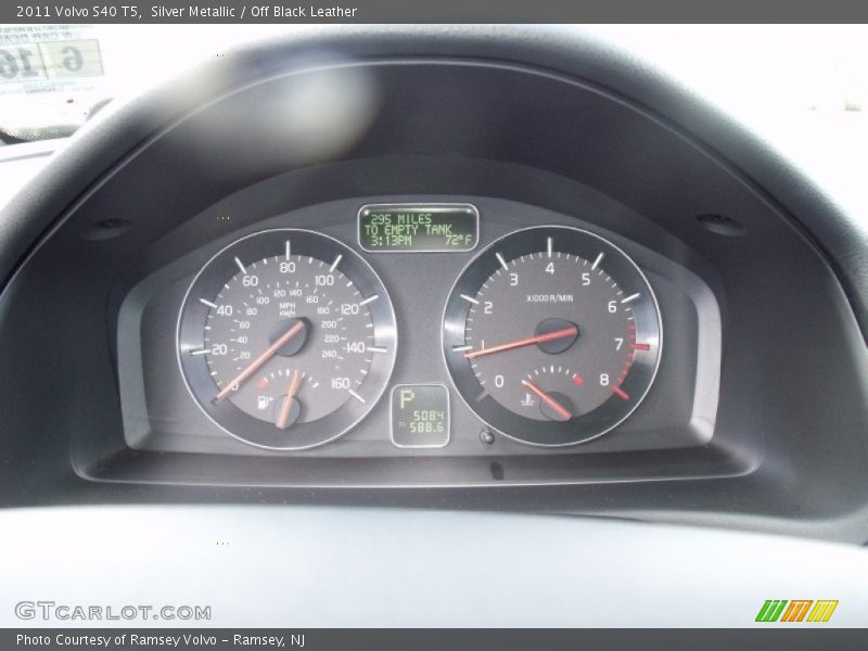 Silver Metallic / Off Black Leather 2011 Volvo S40 T5