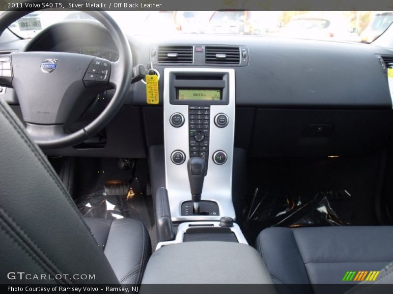 Silver Metallic / Off Black Leather 2011 Volvo S40 T5