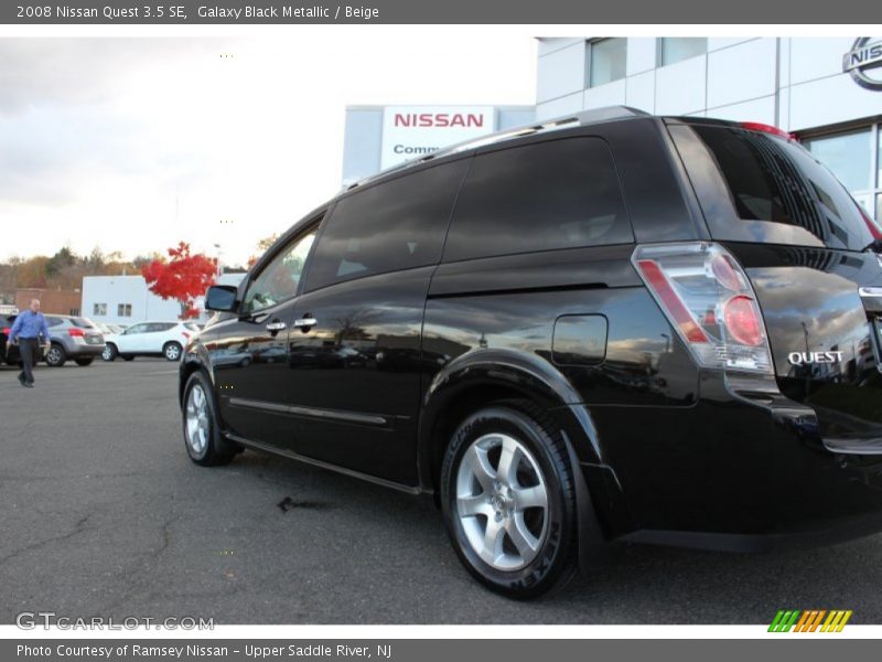 Galaxy Black Metallic / Beige 2008 Nissan Quest 3.5 SE