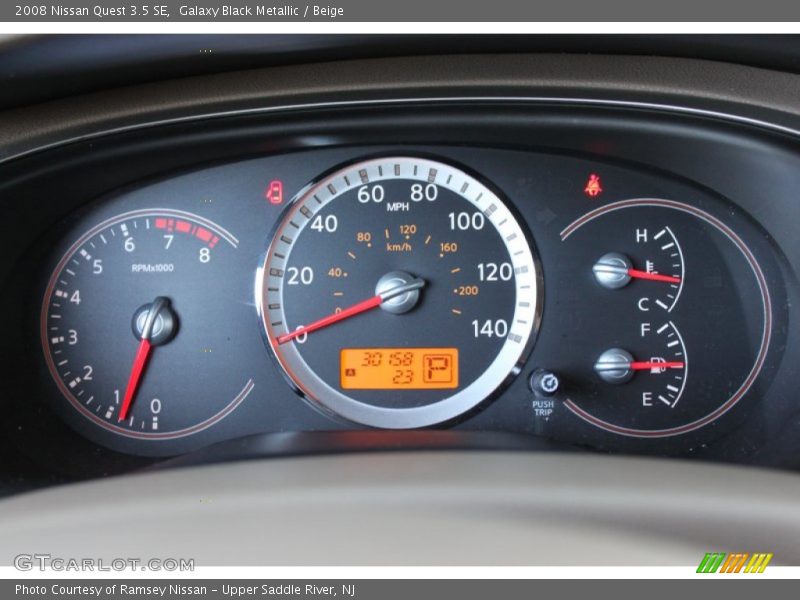 Galaxy Black Metallic / Beige 2008 Nissan Quest 3.5 SE