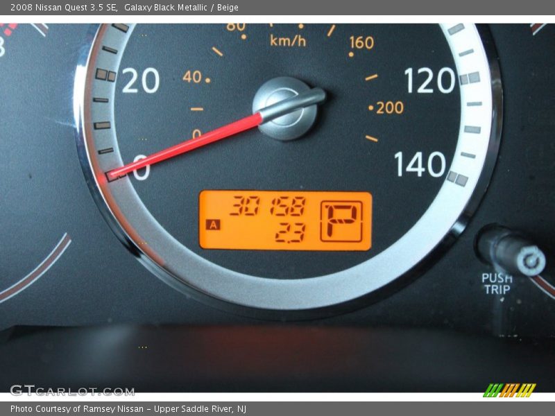 Galaxy Black Metallic / Beige 2008 Nissan Quest 3.5 SE