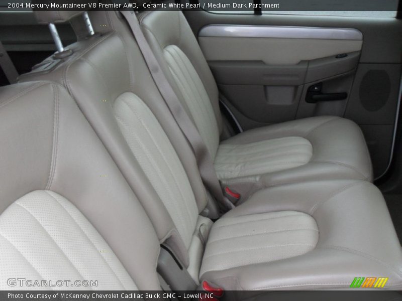 Ceramic White Pearl / Medium Dark Parchment 2004 Mercury Mountaineer V8 Premier AWD