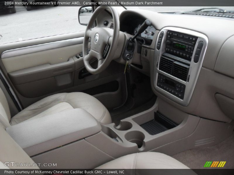 Ceramic White Pearl / Medium Dark Parchment 2004 Mercury Mountaineer V8 Premier AWD