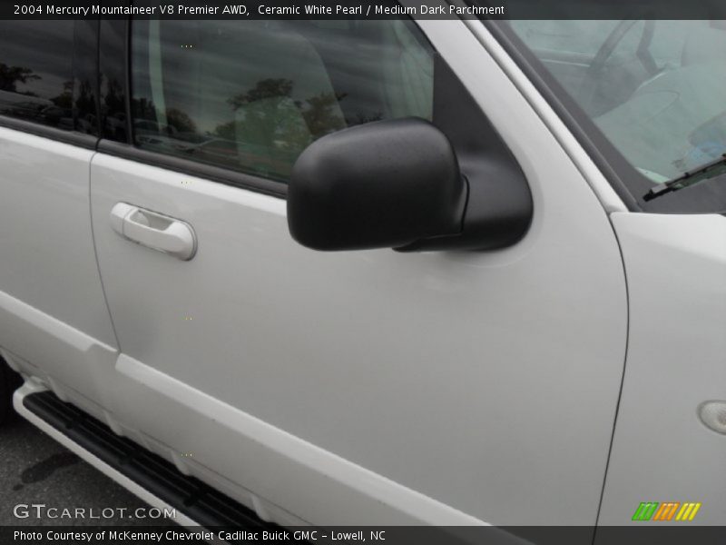 Ceramic White Pearl / Medium Dark Parchment 2004 Mercury Mountaineer V8 Premier AWD