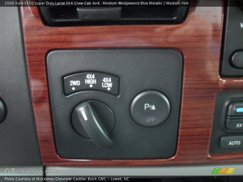 Medium Wedgewood Blue Metallic / Medium Flint 2006 Ford F350 Super Duty Lariat FX4 Crew Cab 4x4