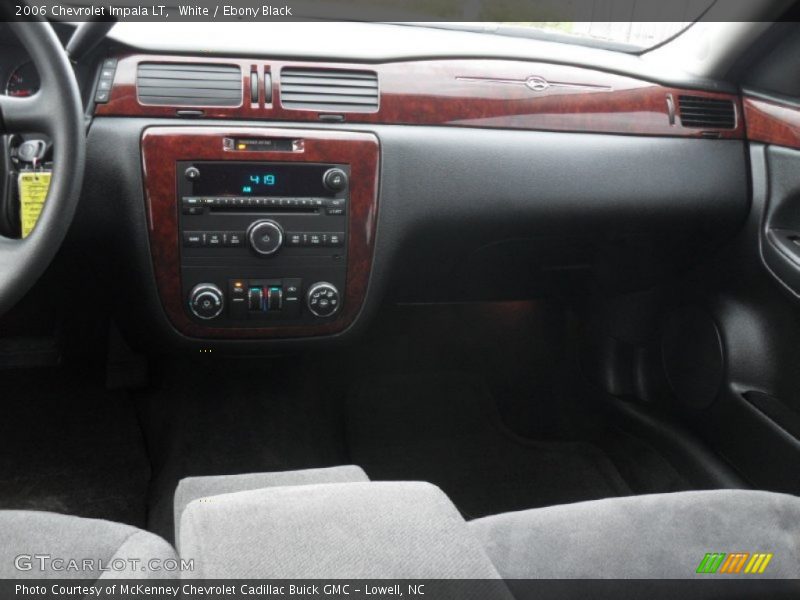 White / Ebony Black 2006 Chevrolet Impala LT