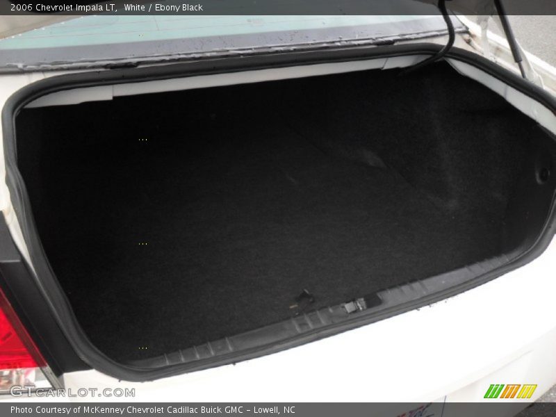 White / Ebony Black 2006 Chevrolet Impala LT