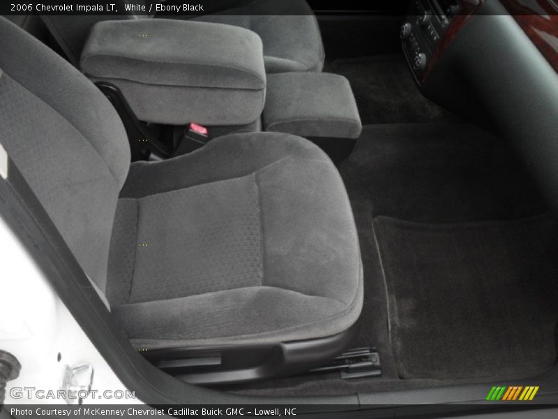 White / Ebony Black 2006 Chevrolet Impala LT