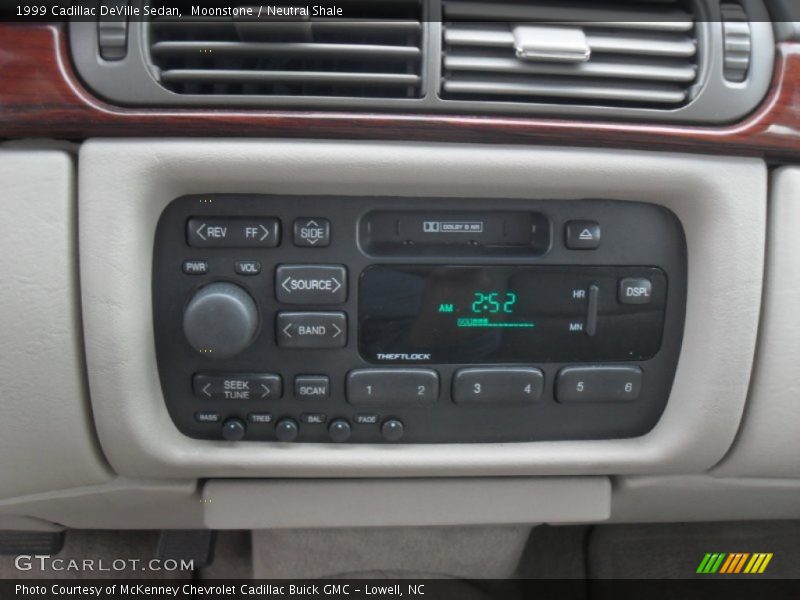 Moonstone / Neutral Shale 1999 Cadillac DeVille Sedan