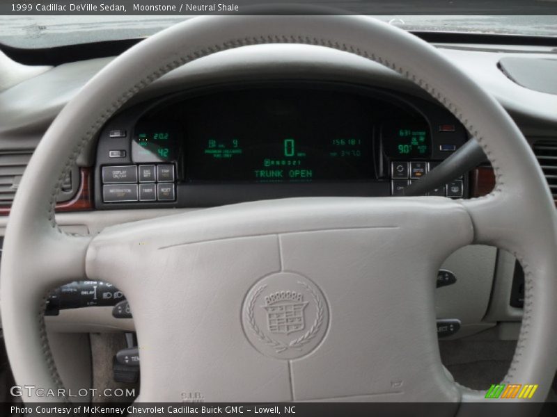 Moonstone / Neutral Shale 1999 Cadillac DeVille Sedan