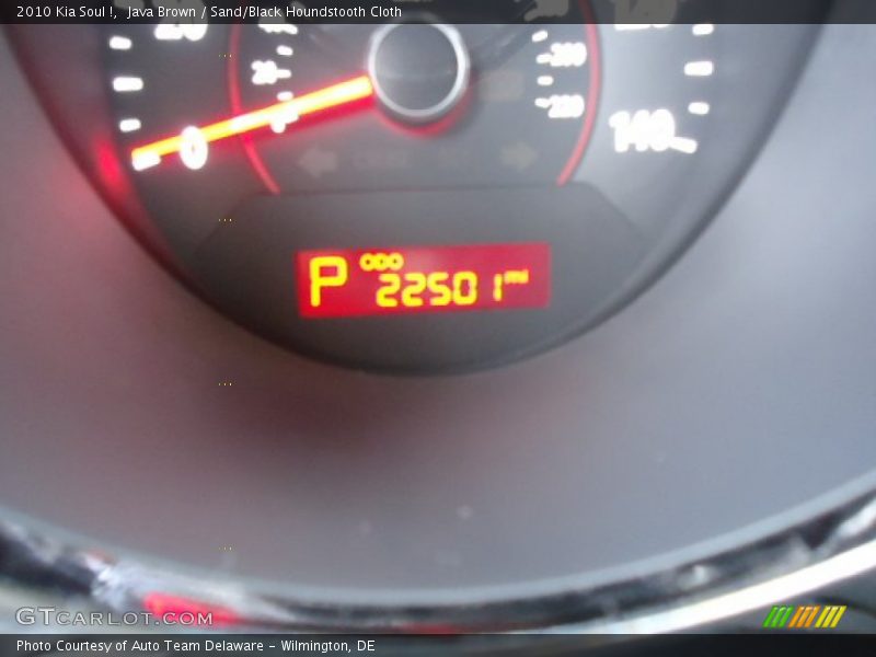 Java Brown / Sand/Black Houndstooth Cloth 2010 Kia Soul !